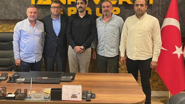 MHP Tarsus İlçe Teşkilatından Tanrıverdi Ailesine Taziye Ziyareti