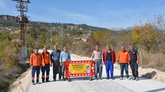Mersin Büyükşehir Belediyesi’nden Çamlıyayla Fakılar Mahallesi’ne Asfalt Çalışması