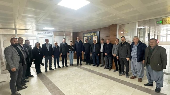 CHP Tarsus Teşkilatından Muhtarlar Derneği’ne Hayırlı Olsun Ziyareti