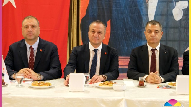 CHP Mersin ve Tarsus Örgütü, Kırsal Mahalle Muhtarlarıyla Bir Araya Geldi