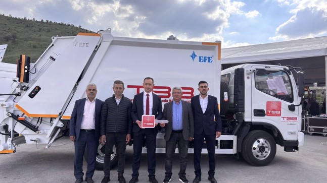 Çamlıyayla Belediyesi’ne TBB’den Çöp Kamyonu Desteği