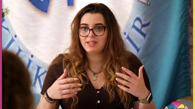 Kilikya Nehir Derneği Tarsus Kadın Komisyonu Tarsus’ta “Korku Bulutlarını Dağıtmak, Okulda Güneşli Günlere Dönüş Konferansı” gerçekleştirdi