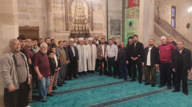 Tarsus’ta Sabah Namazı Buluşmaları Gerçekleştirildi