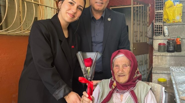 Tarsus Ülkü Ocakları’ndan Şehit Annelerine Anneler Günü Ziyareti