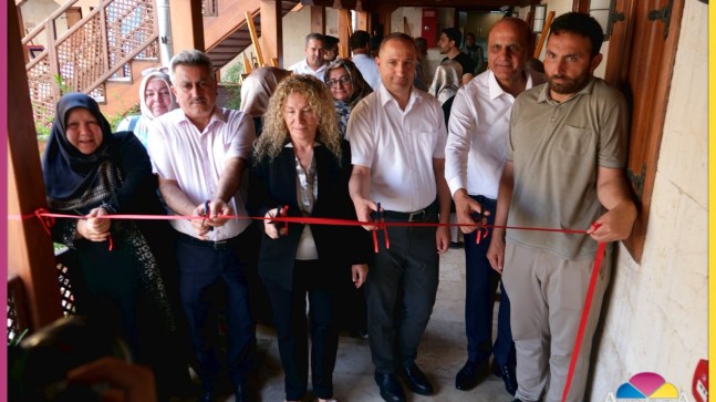 Tarsus’ta Geleneksel El Sanatları Sergisinde Emek Konuştu “Müftülük ve Halk Eğitim İş Birliğiyle Anlamlı Sergi”