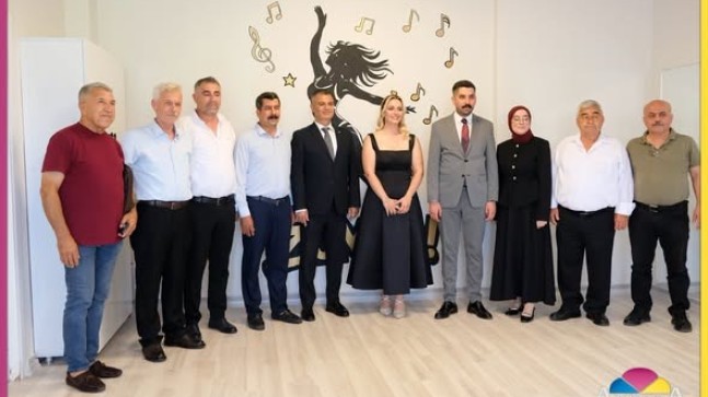 TARSUS’TA İLK SANAT AKADEMİSİ AÇILDI