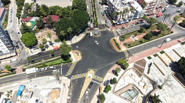 Tarsus’ta İsmet Paşa Bulvarı Kavşağı Yenilendi, Trafik Rahatladı