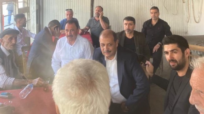 BAŞKAN KARIŞ MUHTARLARLA BİR ARAYA GELDİ