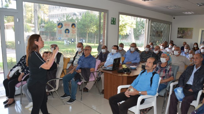 Tarsus Emekli Evi üyelerine yönelik, ‘İlk Yardım Bilgilendirme Eğitim’ programı düzenlendi