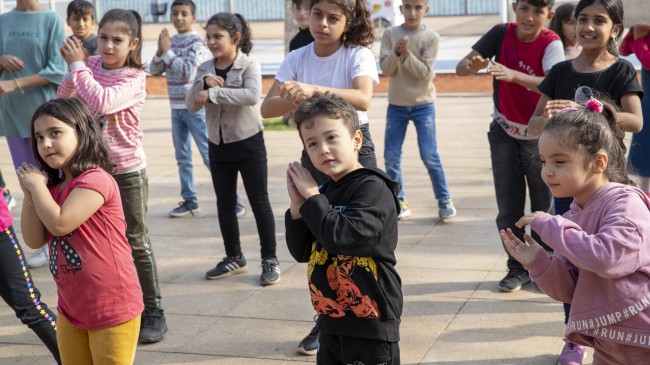 Mersin Belediyesi Etkinlik Ve Sanat Merkezi’nde Etkinlikler Bitmiyor