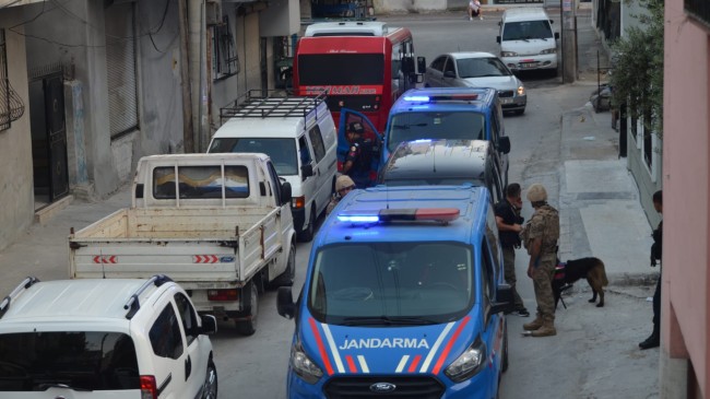 JANDARMA, DEAŞ TERÖR ÖRGÜTÜNE FİNANS SAĞLAYAN 20 ŞÜPHELİYİ GÖZALTINA ALDI