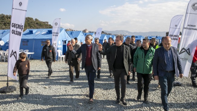 Başkan Seçer, Yeniden Deprem Bölgesinde