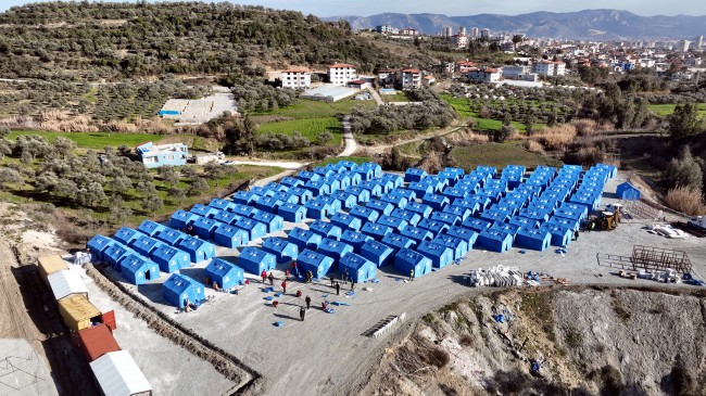 Mersin Büyükşehir, Hatay’da 1500 Kişilik Çadır Kent Kurulumuna Başladı