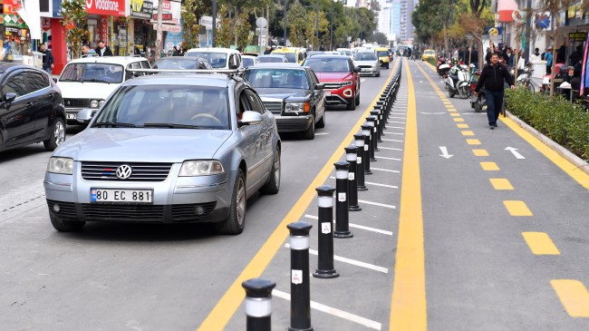 İstiklal Caddesi’nde 1. Etap Trafiğe Açıldı