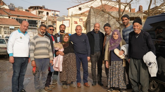 TARSUS BELEDİYESİ’NİN DEPREM BÖLGESİNDEKİ SEFERBERLİĞİ SÜRÜYOR