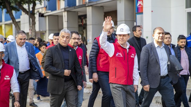 Başkan Seçer, İstiklal Caddesi’nde İncelemelerde Bulundu