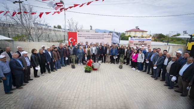 Büyükşehir Destekliyor Çiftçinin Yüzü Gülüyor