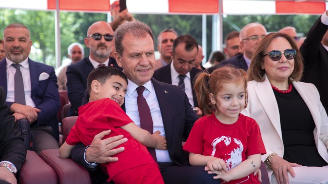 Başkan Seçer, 23 Nisan Dolayısıyla Düzenlenen Törene Katıldı