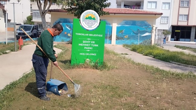 TOROSLAR’DA PARK VE YEŞİL ALANLAR YAZA HAZIRLANIYOR