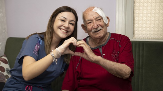 Mersin Büyükşehir Bir Hastaya Daha Derman Oldu