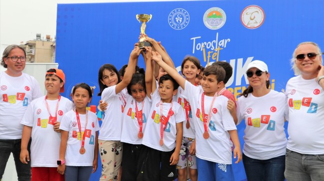 ÇOCUKLAR HEM YARIŞTI, HEM DOYASIYA EĞLENDİ