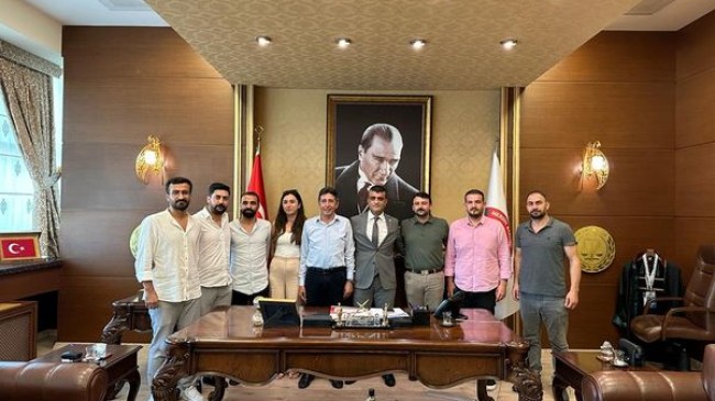 Yeşil Sol Parti Mersin Milletvekili Av. Ali Bozan, HDP Mersin İl Eş Başkanı Av. Hoşyar Sarıyıldız’dan Baroya Ziyaret