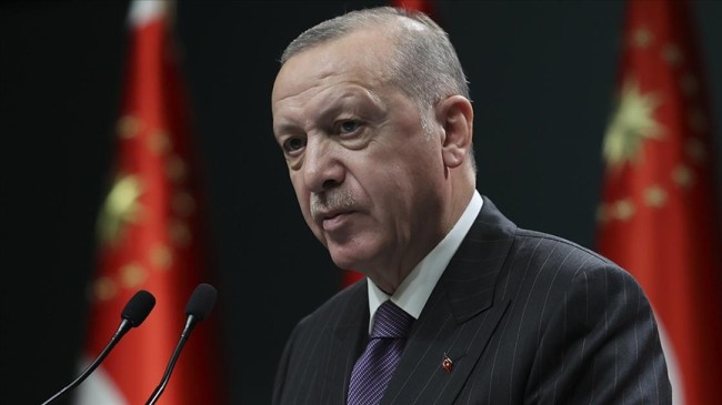 Cumhurbaşkanı Erdoğan: “Türkiye’nin gururu Filenin Sultanları’nı en kalbi duygularımla tebrik ediyorum”