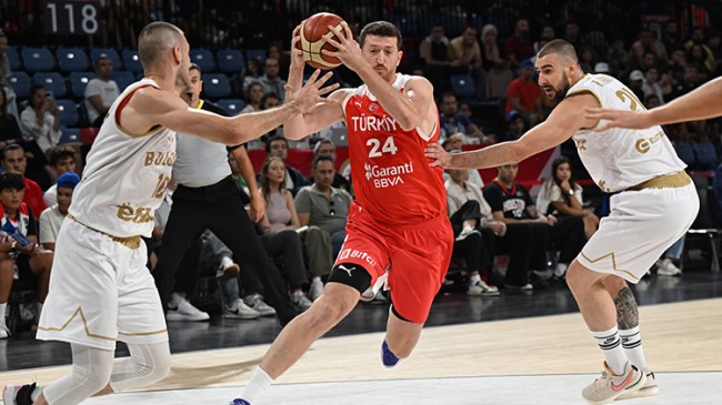 A Milli Erkek Basketbol Takımı,Yarı Finale Yükselmeyi Garantiledi