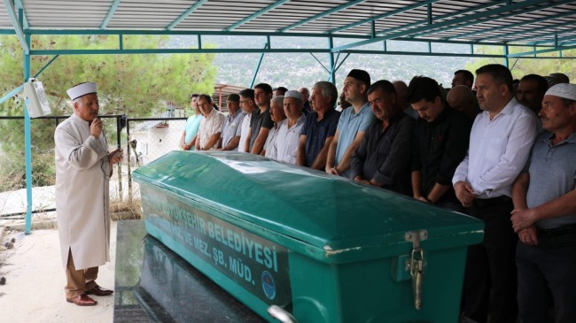 Hüseyin Yörük Hoca Son Yolculuğuna Uğurlandı