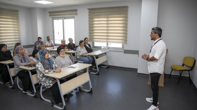 Büyükşehir LGS Kurs Merkezleri’nde Veli Bilgilendirme Toplantısı Yapıldı