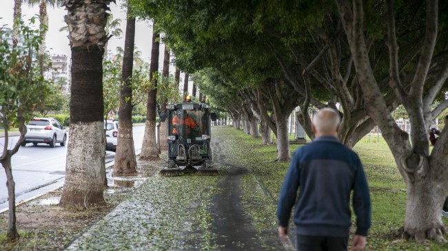 Büyükşehir’in Anında Müdahalesi İle Yağışlarda Olumsuzluk Yaşanmadı