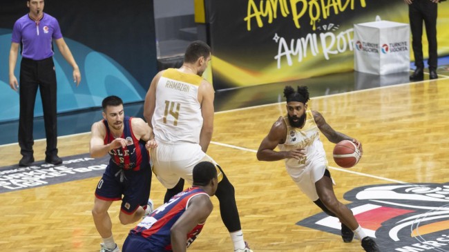 Carettalar Evinde Galip Geldi