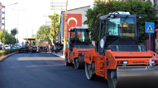 Büyükşehir Toroslar İlçesinin Her Caddesini Yeniliyor