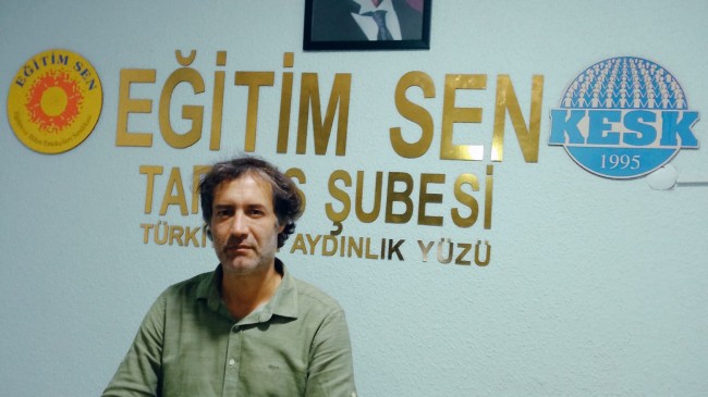 EĞİTİM SEN TARSUS ŞUBE BAŞKANI BÜLENT KESER :” Eğitim SEN  tarikat ve cemaatlerin okullardaki faaliyetlerine izin vermeyecek, karşı çıkmaya devam edecektir”