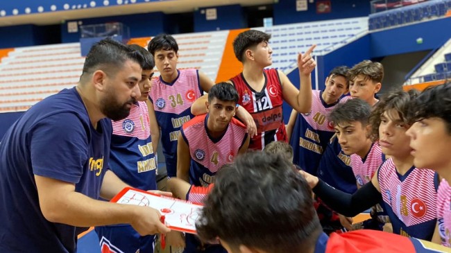 TARSUS’UN MERSİN’DEKİ BASKETBOL TEMSİLCİSİ İDEAL AKADEMİ TÜM YAŞLARDA RESMI MAÇLARA KATILMAYA DEVAM EDİYOR