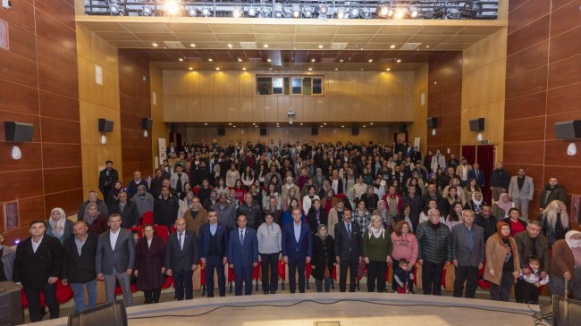 Başkan Seçer, Gülnar ve Mut Kurs Merkezlerinde Eğitim Gören Öğrencilerin Aileleriyle Buluştu