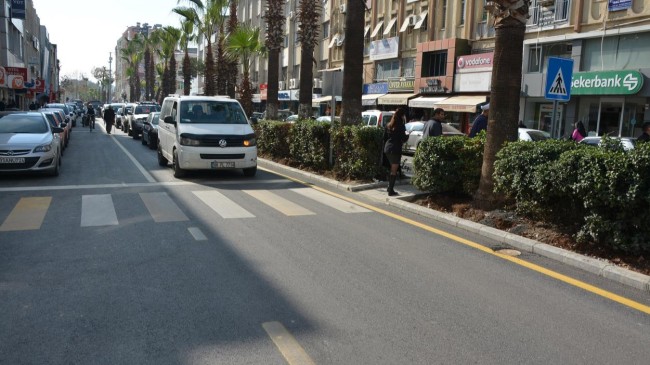 Büyükşehir Belediyesi Tarsus’un Caddelerini İlmek İlmek İşliyor