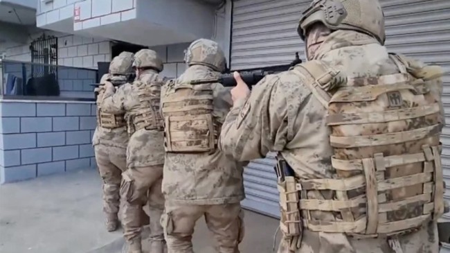 Mahzen-21 Operasyonunda “Alevler” Suç Örgütü Çökertildi, 13 Şüpheli Yakalandı