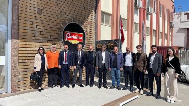 Dinçer, Mersin’de Halkla Buluşmaya Devam Ediyor