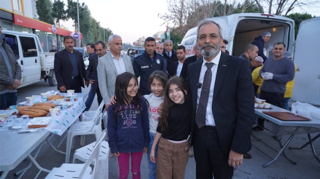 BAŞKAN BOZDOĞAN, MAHALLE İFTARLARINDA HEMŞEHRİLERİYLE BULUŞUYOR!