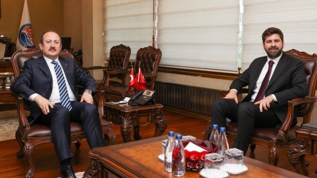 Tarsus Belediye Başkanı Ali Boltaç, Vali Ali Hamza Pehlivan’ı Ziyaret Etti