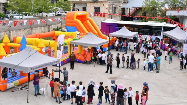 Mersin Büyükşehir Erdemlili Çocuklara 23 Nisan Coşkusunu Bir Kez Daha Yaşattı