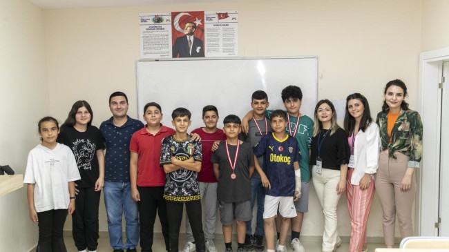 Büyükşehir Kurs Merkezleri’nde Eğlenerek Öğreniyorlar