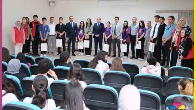 Münazara Yarışmasında Adile Onbaşı Mesleki ve Teknik Anadolu Lisesi Şampiyon Oldu