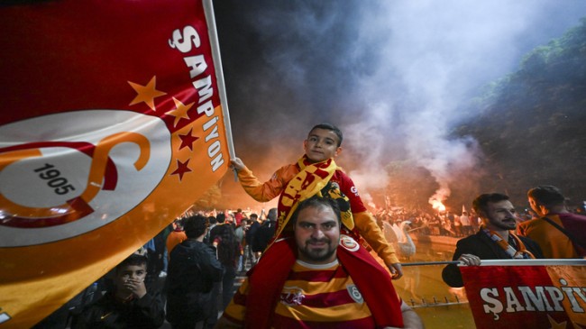 Galatasaray Şampiyonluğu Kutladı