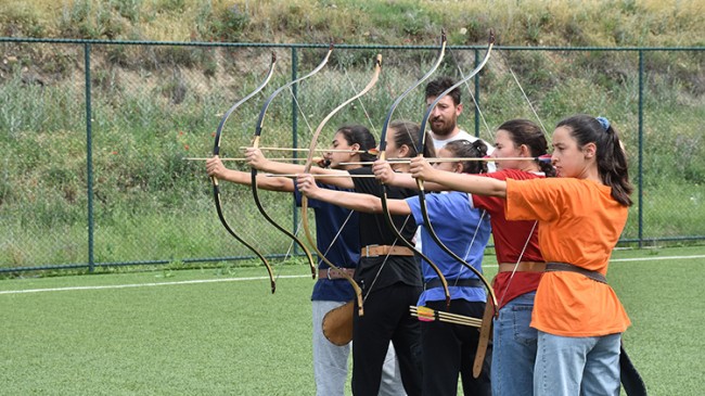 Türkiye Üçüncüsü Okçu Öykü Kutlar, Hedefine Milli Takımı Koydu