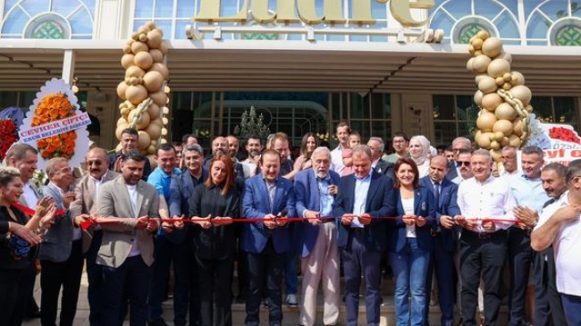 VALİ ALİ HAMZA PEHLİVAN, LUDRE RESTORAN’IN AÇILIŞ PROGRAMINA KATILDI