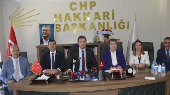 CHP heyeti Hakkari’de: ‘Kayyum atamaları, AKP’nin belediyelere çökme projesidir’