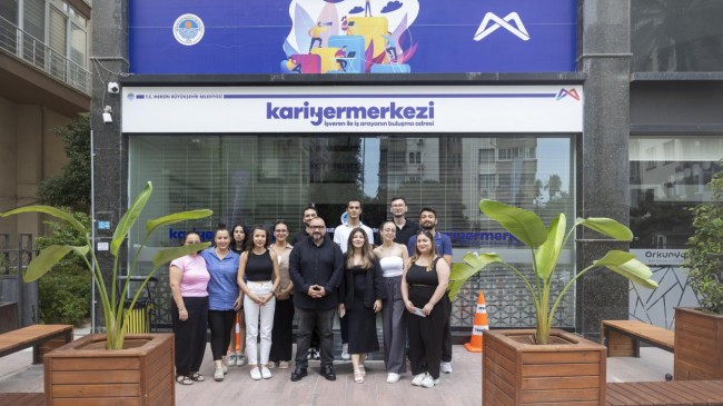 Büyükşehir’in Kariyer Merkezi Gençleri İş Dünyasına Hazırlıyor