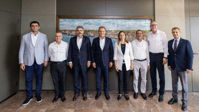 DİSK’ten Mersin’deki Büyük Bir Miting Öncesinde Başkan Seçer’e Ziyaret